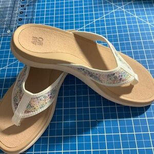 ABEO 9.5 Laguna Maddie Flip Flop Sandals Floral Women’s Comfort Shoes
